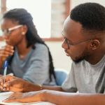 Enem 2023: organização ajuda estudantes a pagarem taxa; inscrições terminam nesta sexta (16)
