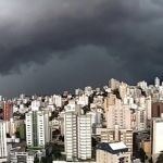 Defesa Civil emite alerta de chuva para BH neste domingo (22)