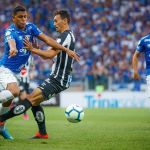 Equilíbrio e rivalidade marcam duelos entre Cruzeiro e Santos; veja números