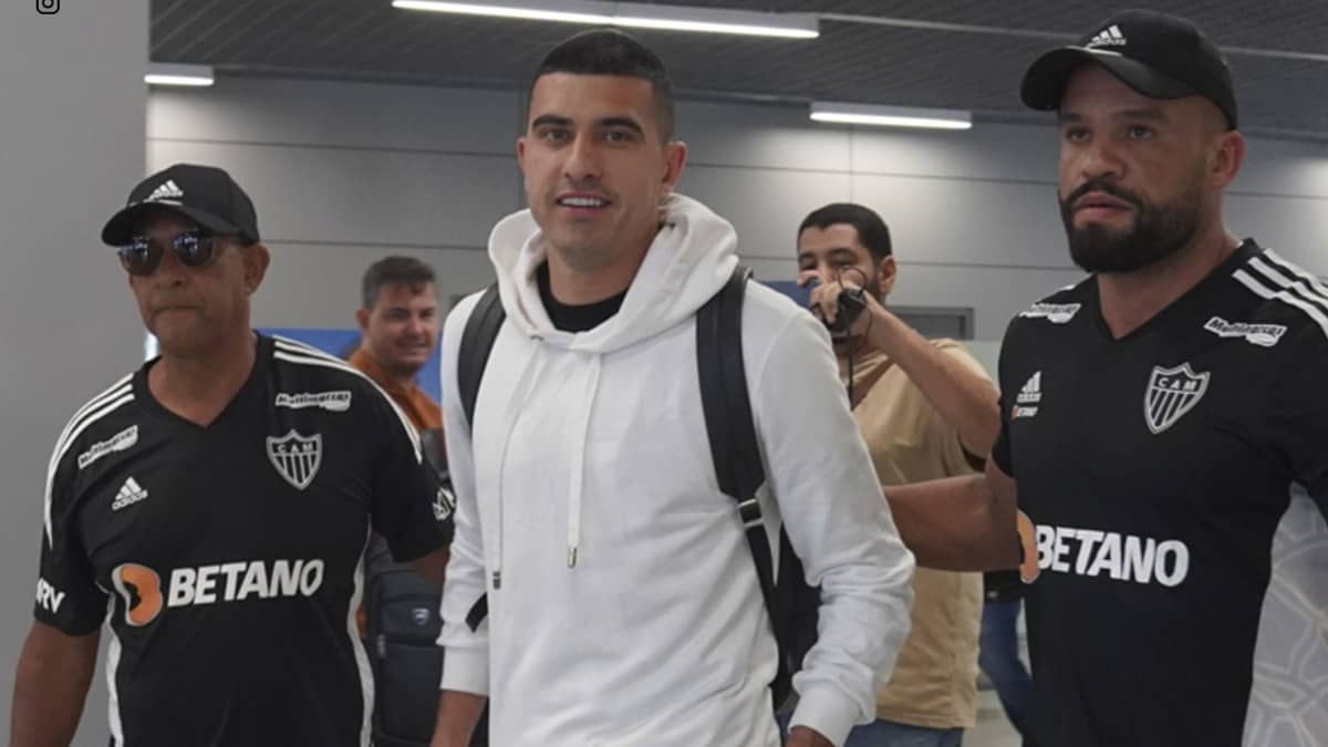 Atlético encerra ciclo e chance de novos reforços fica pra julho