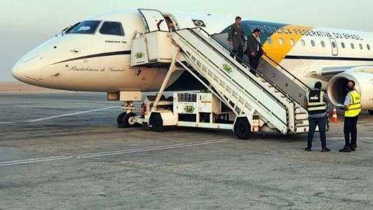 Um avião da Força Aérea Brasileira (FAB), com capacidade para 40 passageiros, está no Cairo, capital do Egito, aguardando autorização para repatriar os brasileiros