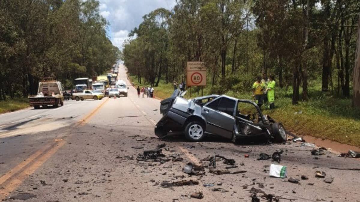 Trânsito é liberado na BR-040 mas engarrafamento se estende por 10km, na Grande BH