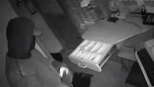 Um dos crimes foi registrado por câmeras de segurança