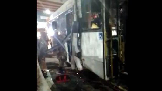 Um dos motoristas ficou gravemente ferido