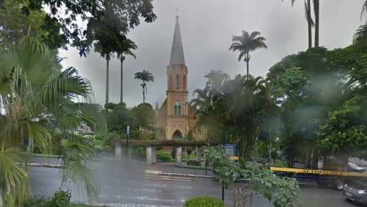 Um dos suspeitos, de 16 anos, está apreendido por ato infracional análogo ao crime de roubo