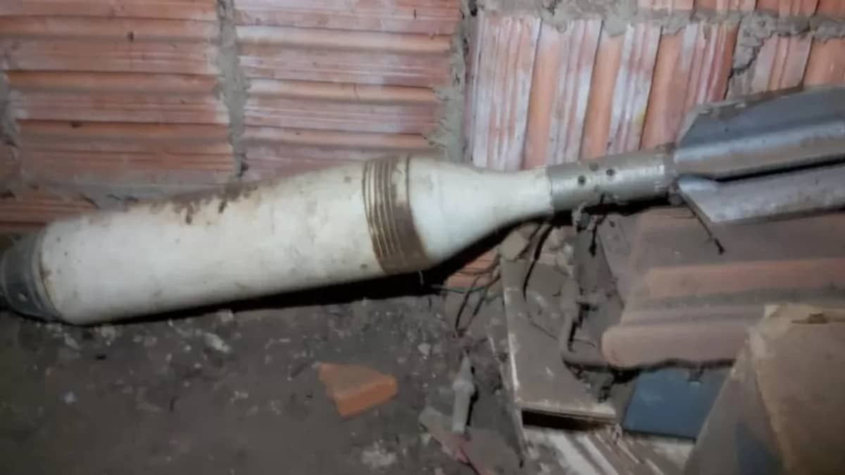 Homem encontra bomba similar a usada na 2ª Guerra dentro de casa 