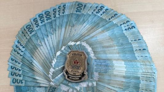 Uma das suspeitas foi presa por furto mediante fraude