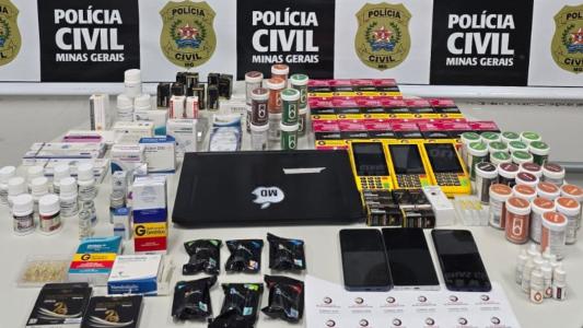 Uma grande quantidade de material foi apreendida pela Polícia Civil