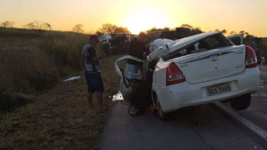 Uma pessoa morreu no acidente que interdita a BR-262