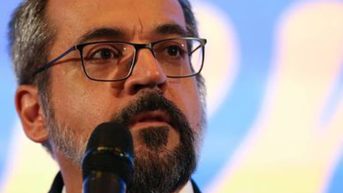 Unifesp suspende salários de Weintraub e esposa por faltas ao trabalho