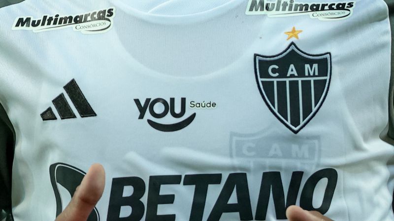 Atlético planeja lançamento de novo uniforme branco; saiba detalhes