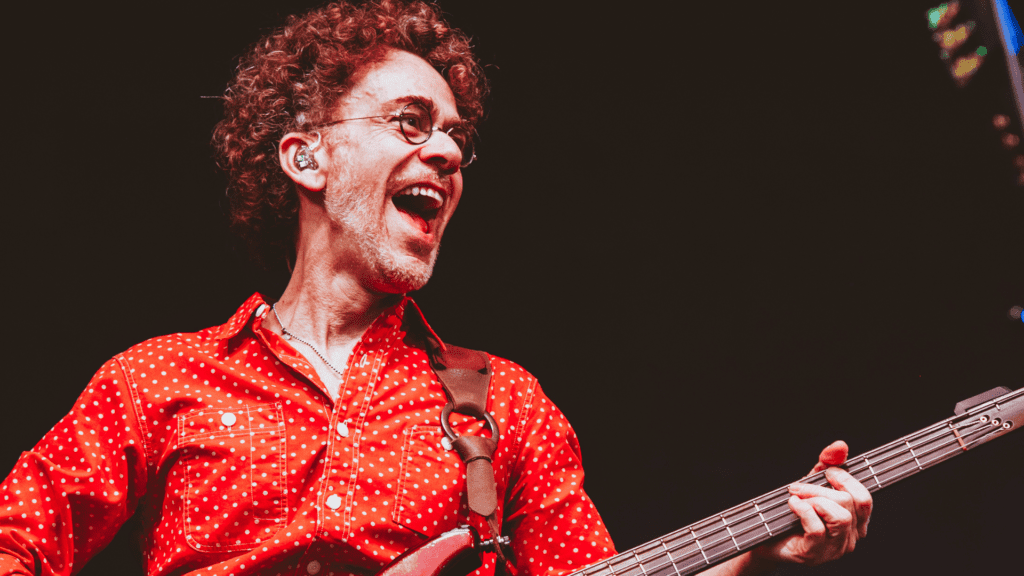 Nando Reis se apresenta em Ouro Preto durante o Festival Tudo é Jazz