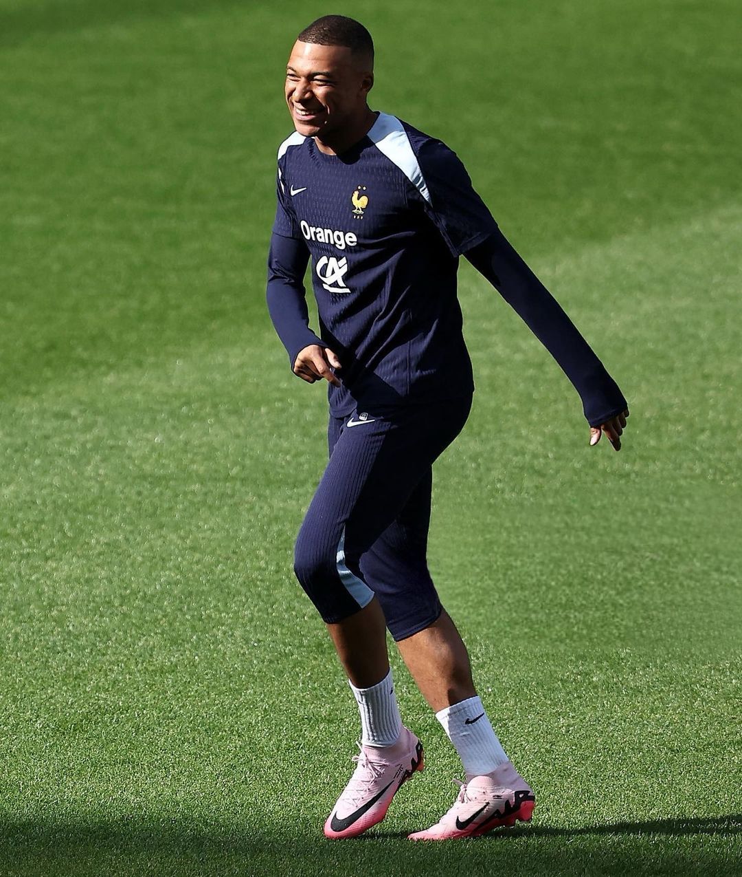 Mbappé terá quarto luxuoso que pertenceu a ídolo do Real Madrid em CT