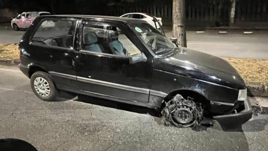 Uno parou somente após pneu estourar