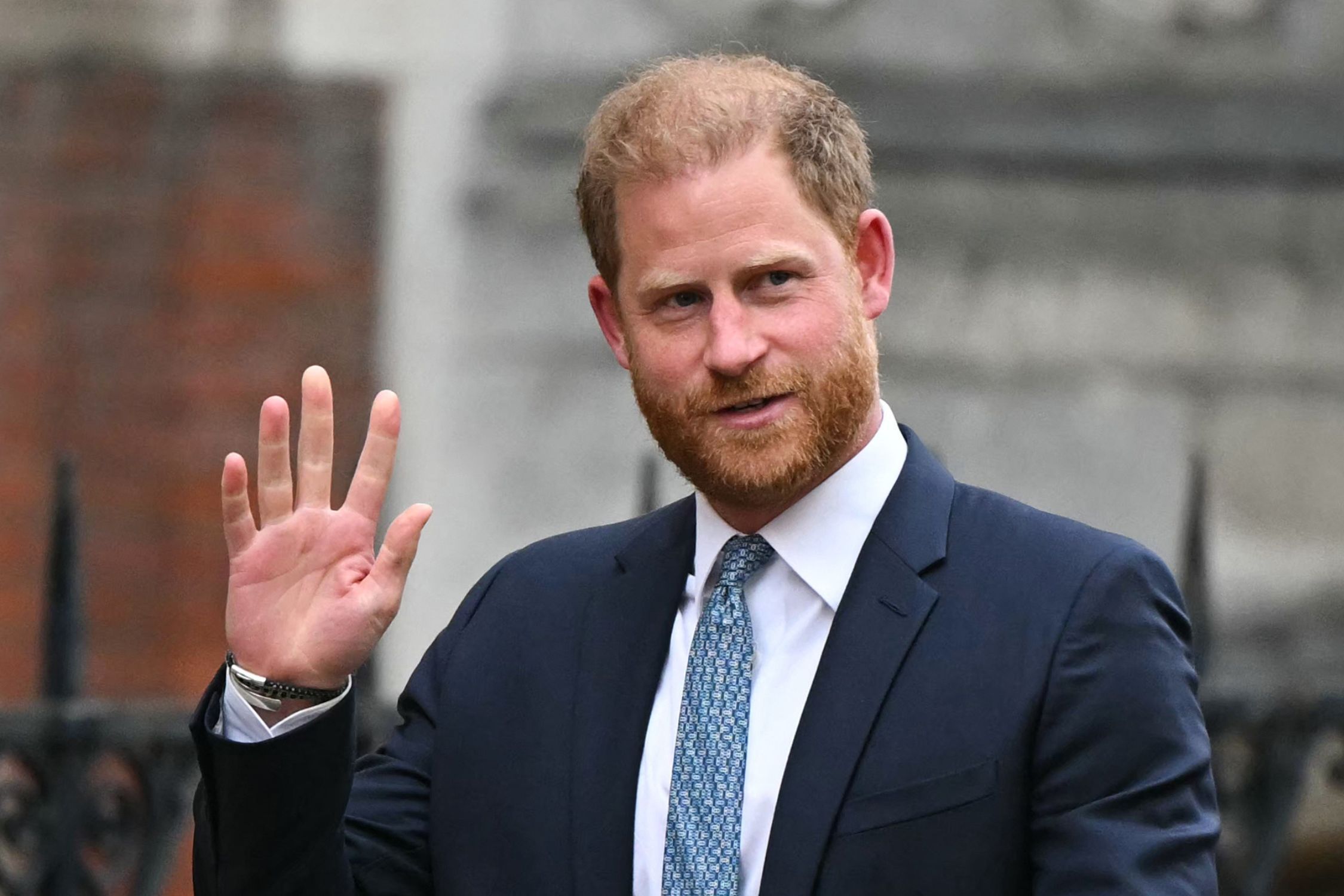 Principe Harry deve reunir família no Reino Unido após 4 anos longe