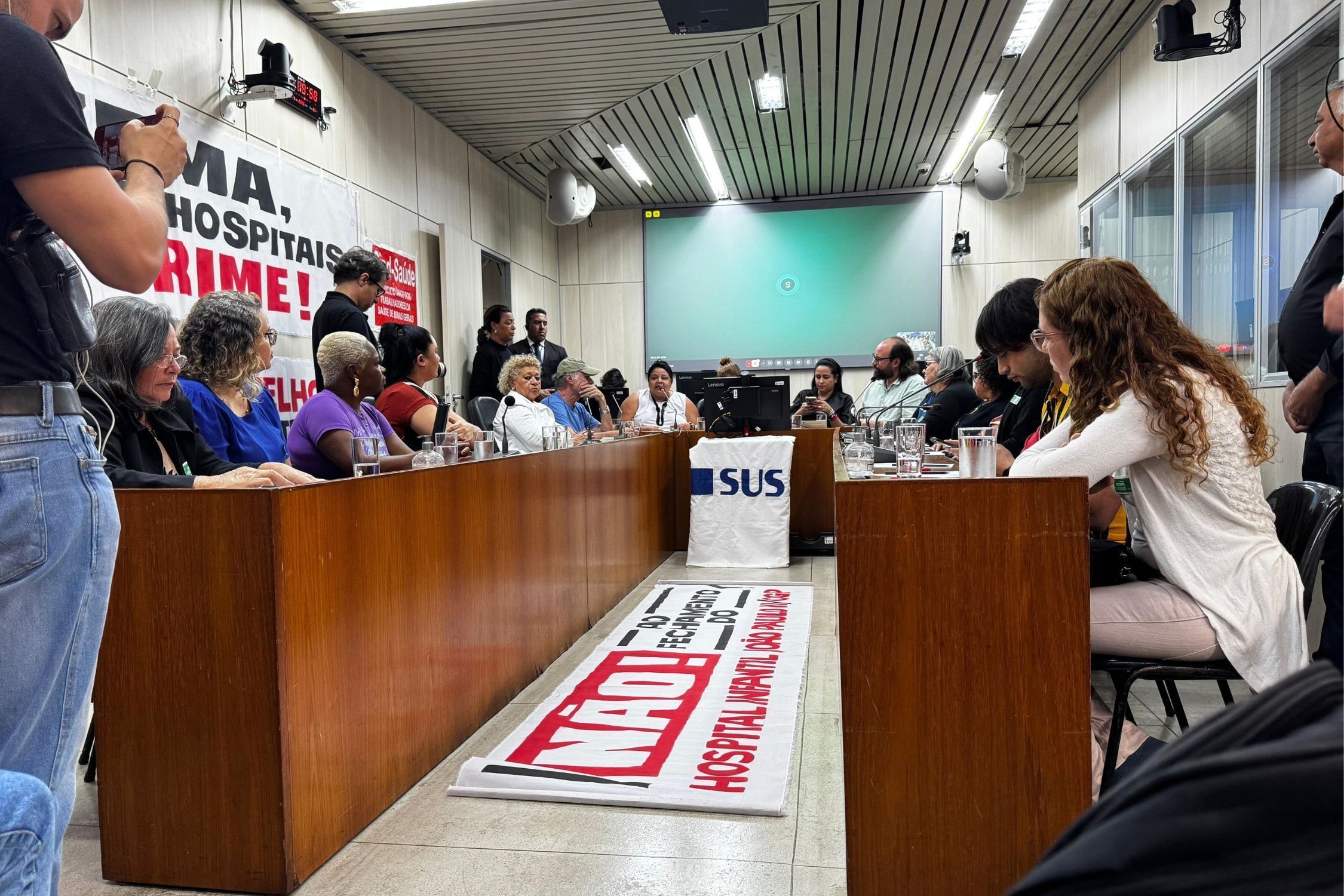 Vereadores dizem que novo hospital em BH teria menos leitos e fecharia quatro centros de saúde