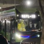 Motorista é feito refém dentro de ônibus em São Paulo