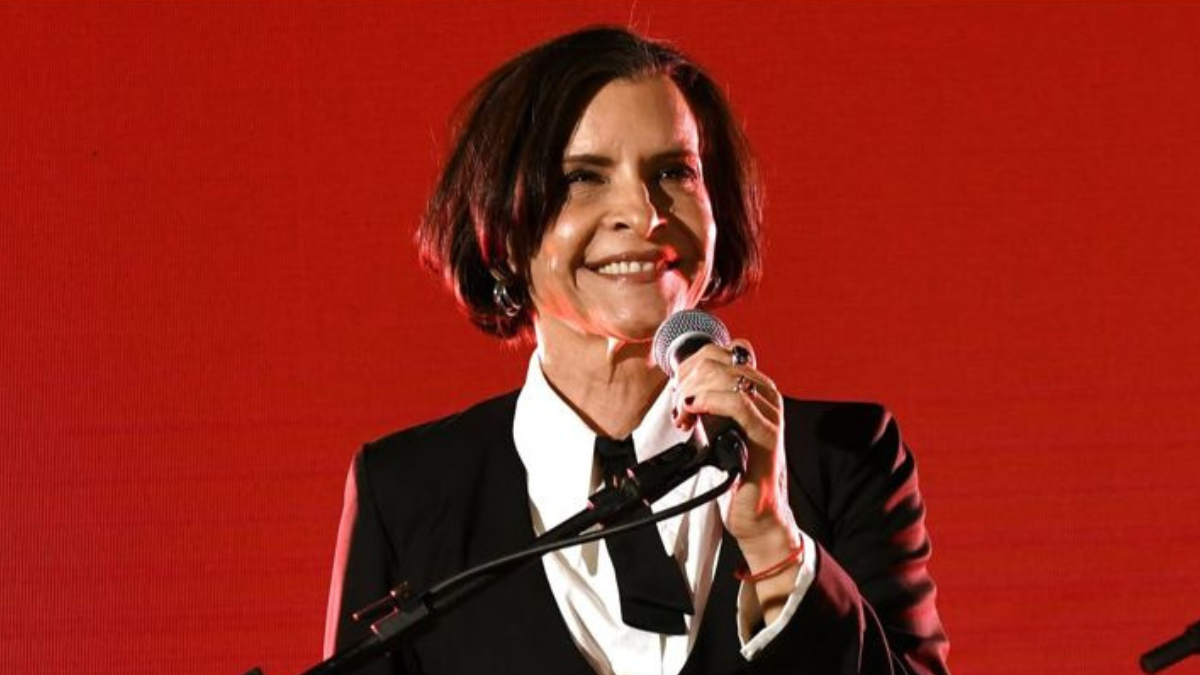 Marina Lima faz show gratuito em BH em comemoração aos 12 anos do CCBB