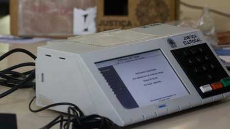 Urna eletrônica emite relatório detalhado ao fim da votação
