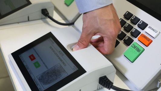 Urnas eletrônicas são seguras, confiáveis e garantem a democracia