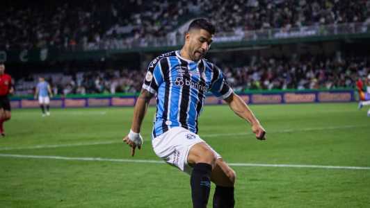 Uruguaio foi a estrela da noite na vitória em cima do Coritiba
