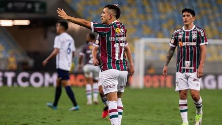 Uruguaio marcou gol de falta e deu vitória ao Flu