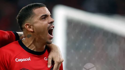 Uruguaio Terans marcou o segundo gol da vitória
