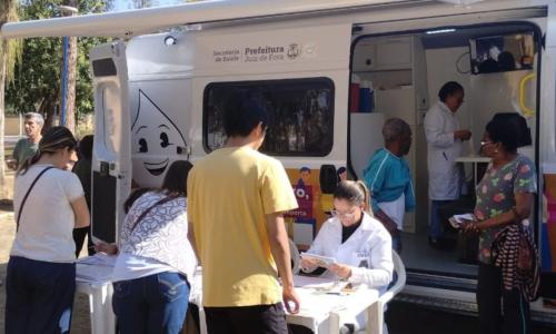 Vacimóvel na Praça da Baleia, no Bairro Bairu