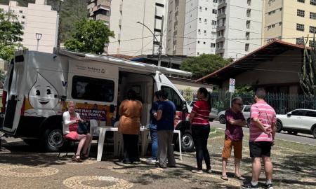 Vacimóvel Praça Menelick de Carvalho Centro Juiz de Fora Foto Secretaria de Saúde Divulgação.jpg