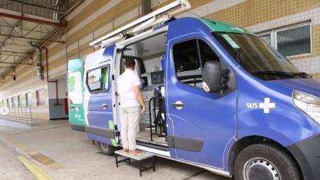 Vacimóvel promove vacniação itinerante de moradores em Betim