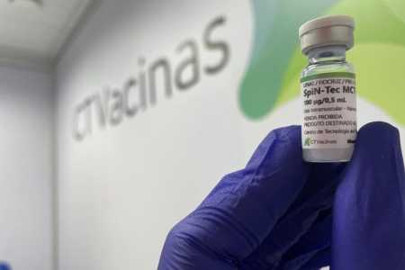 Vacina contra covid-19 100% brasileira deve ficar disponível em 2028