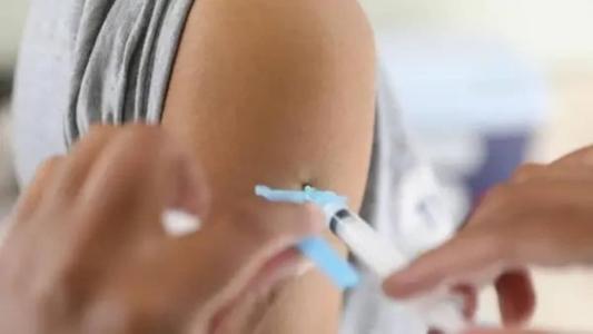 Neste ano, todos os grupos prioritários estão sendo contemplados em etapa única, conforme decisão do Ministério da Saúde