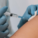 Vacinas contra covid-19 serão enviadas até terça para todo o Brasil