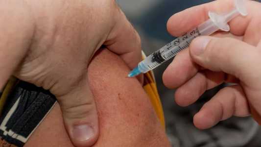 São 47 mil doses para pessoas com risco de evoluir para forma grave