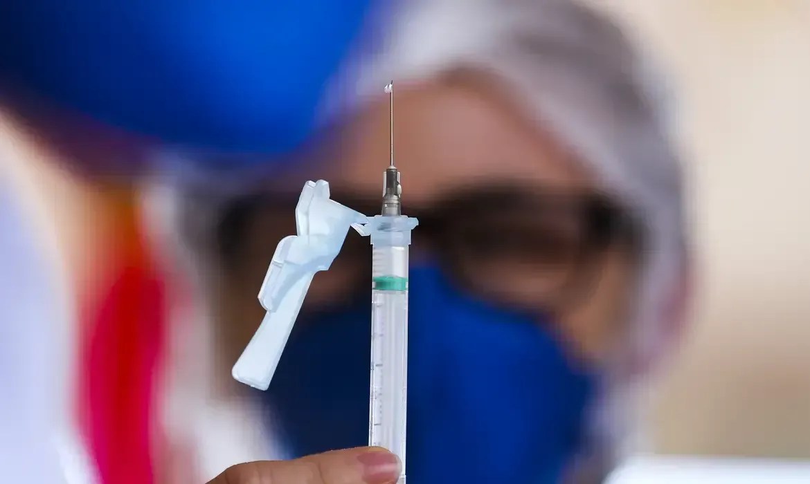 Vacinação em BH: quanto tempo após ter tido dengue posso tomar o imunizante? Entenda