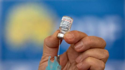 Vacinação contra a Covid-19 com doses bivalentes segue nesta segunda-feira (8) em Belo Horizonte