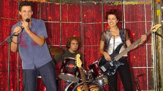 Gustavo (Guilherme Berenguer), Catraca (João Velho) e Natasha (Marjorie Estiano)