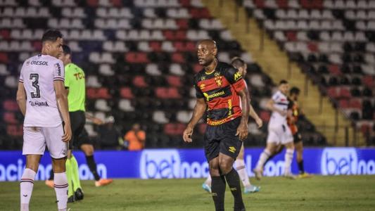 Vagner Love, atacante do Sport