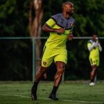 Enderson afirma que Sport terá 'outras saídas' e mira em reforços ofensivos