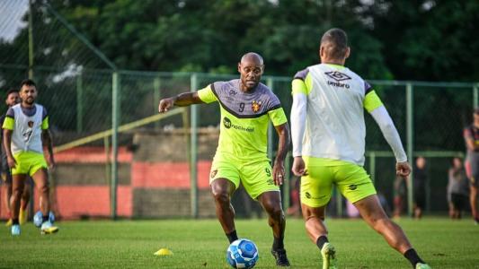 Vagner Love está confirmado no time do Sport