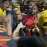 Vagner Love é hostilizado no embarque do Sport para enfrentar o Mirassol