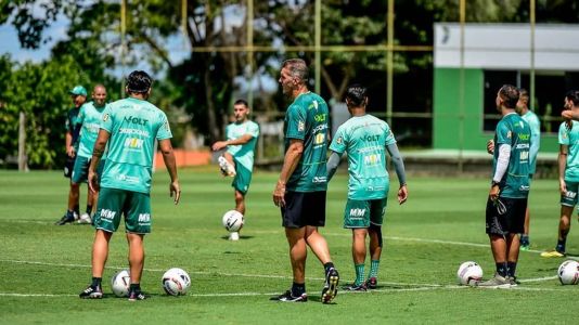 Vagner Mancini define escalação do América para clássico com o Cruzeiro
