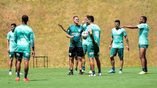 Vagner Mancini opta por não mexer em 'time que está ganhando'