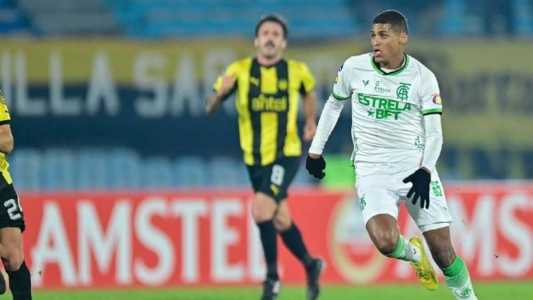 Vagner Mancini rasgou elogios ao atacante Rodrigo Varanda, do América