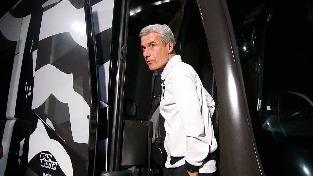 Botafogo tem decisão no Nilton Santos no provável adeus de Luís Castro