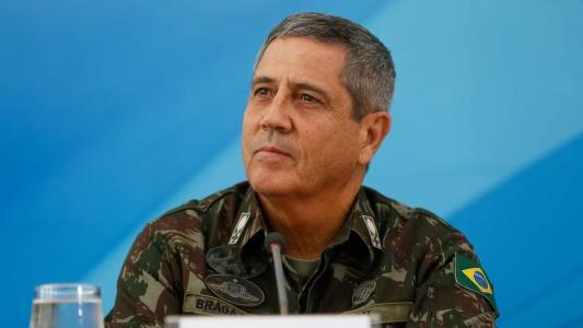 Valdemar quer Braga Netto como candidato do PL a prefeito do Rio, dizem interlocutores.