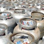 Auxílio Gás começa a ser pago nesta sexta-feira (14); confira o calendário