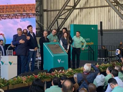 Em nota à imprensa divulgada neste domingo, a Vale lamentou a morte do seu ex-presidente Roger Agnelli, de 56 anos, após a ?queda de um avião na tarde do sábado, no Bairro Jardim São Bento, Zona Norte de São Paulo.