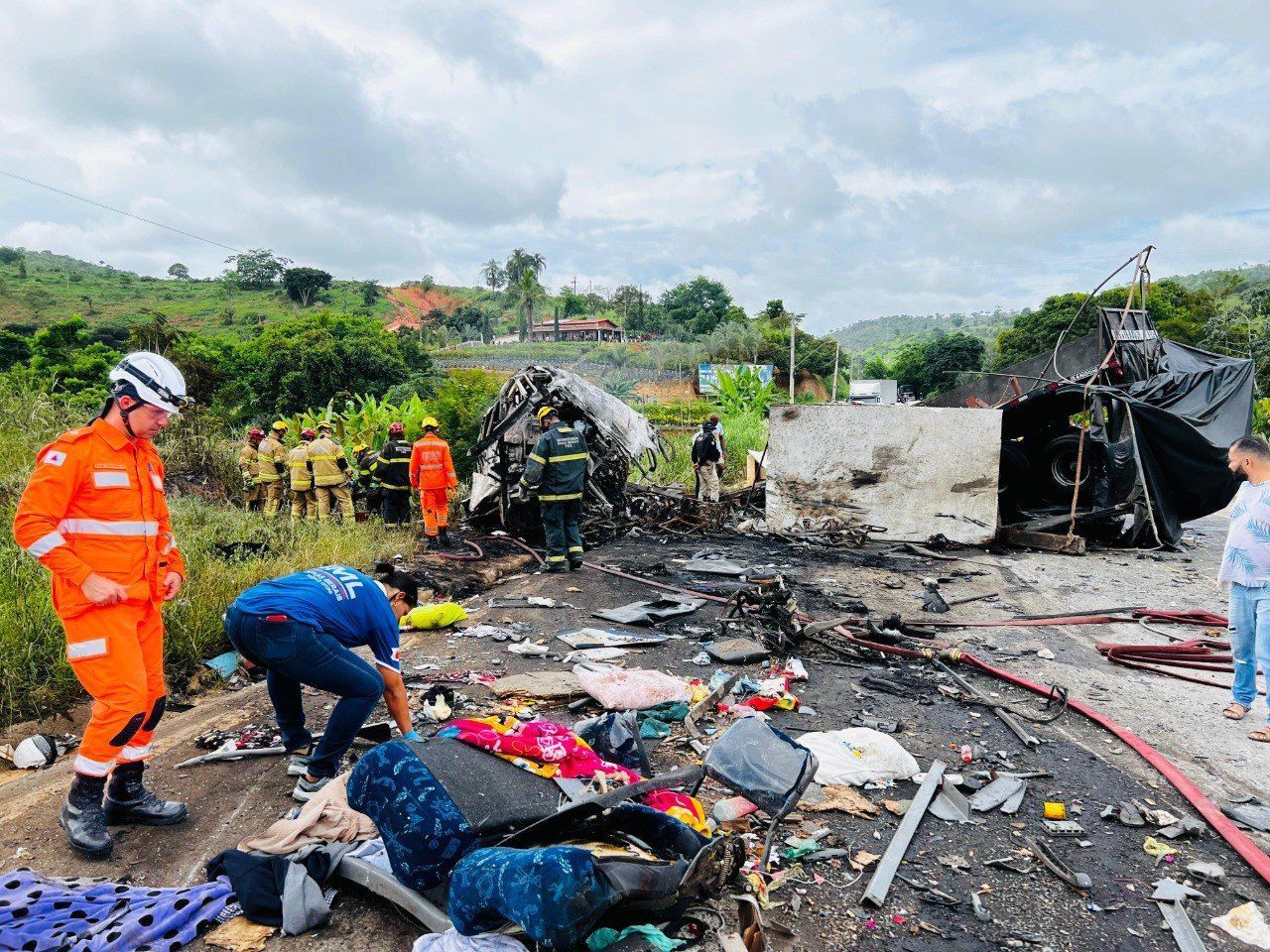 Tragédia no Vale do Mucuri: testemunha conta que foi o primeiro a chegar no local e ajudou a salvar crianças