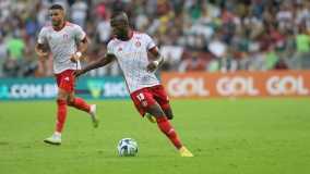 Valencia estreou pelo Inter na derrota para o Fluminense